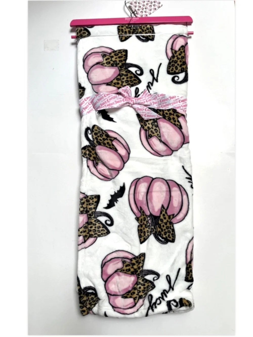 Juicy Couture Plush Throw Blanket 60x70 White Leopard Pumpkin Halloween